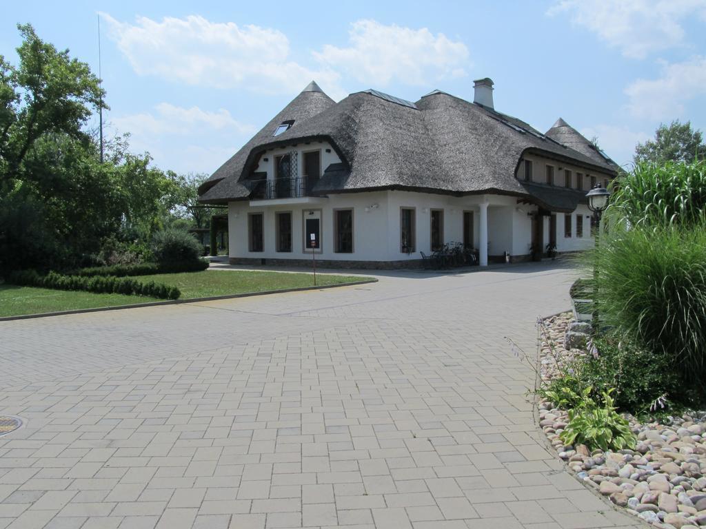 Penzion Eko Park Piestany Exterior foto